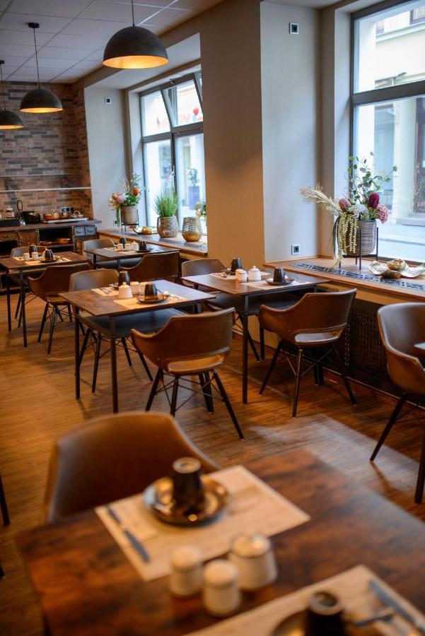 Stadthotel Koenig Albert Цитау Екстериор снимка